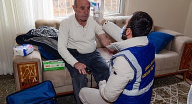 Diyarbakır'da yaşı ilerlemiş yurttaşlara evde bakım desteği