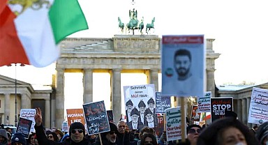 Dünya Sokakları İran İçin Ayakta