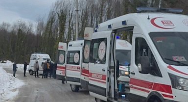 Düzce'de buzlanma kazaya neden oldu: 7 yaralı