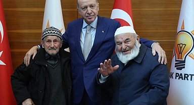 Düzceli asırlık çınarlar Cumhurbaşkanı Erdoğan'la buluştu