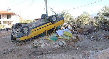 Hortum Antalya'yı fena vurdu