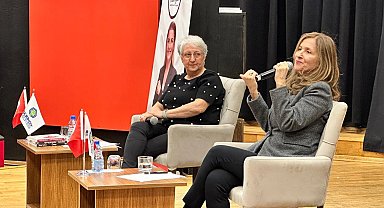 İstanbul Bakırköy'de Müge İplikçi söyleşisi