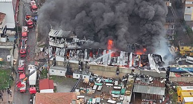 İstanbul'da Korkutan Yangın! 