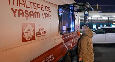 İstanbul Maltepe'de vatandaşlara sıcak çorba ikramı