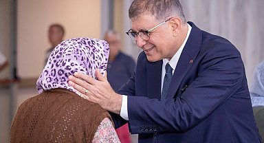 İzmir'de emekli yurttaşın imdadına Büyükşehir yetişiyor