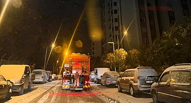 Kar yağışı Bursa Osmangazi'de hayatı aksatmadı