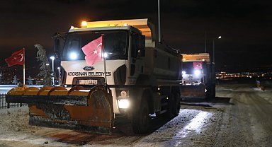 Kayseri Kocasinan'da kar mesaisi aralıksız sürüyor