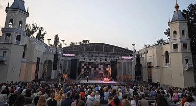 Kocaeli Şehir Tiyatroları 2025'te 70 bini aşkın seyirciyle buluştu