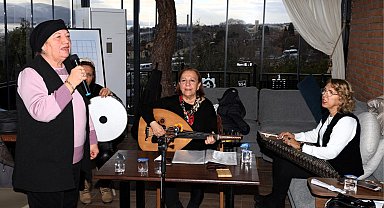 Kocaeli'de notalardan gönüllere uzanan 'Saygınlar' korosu