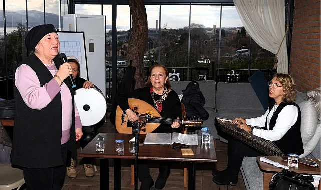 Kocaeli'de notalardan gönüllere uzanan 'Saygınlar' korosu