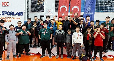 Konya Karataylı güreşçiler Türkiye ikincisi oldu