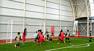 Malatya'da 'Minikler Yarıyıl Futbol Şenliği' turnuvası başladı