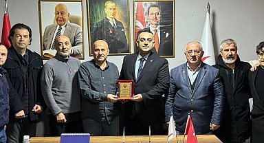 Manisa'da İşitme Engelliler Derneği'nden Yeniden Refah'a ziyaret