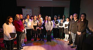 Mersin'de Çocuk Kampüsü öğrencilerinden sanat şöleni