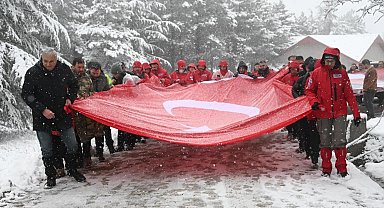 Metristepe'de kar altında tarihe yürüyüş