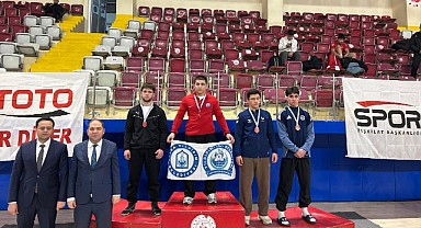 Minderde Yıldırım Rüzgarı