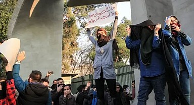 MOSSAD’dan İran’daki Protestolara Destek