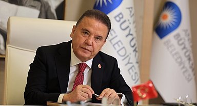 Muhittin Böcek hastaneye kaldırıldı