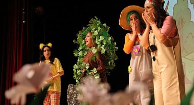 'Ormanın Koruyucuları' Kütahya'da minik izleyicilerle buluştu