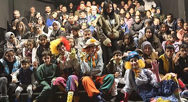 Özel gereksinimli bireyler kahkahaya boğuldu