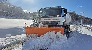 Sakarya'da son durum... 31 grup yolu ulaşıma açıldı