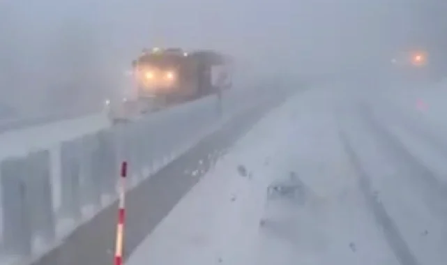 Sürücüler dikkat! D-100 Bolu Dağı Geçidi'nde kar ve buzlanma