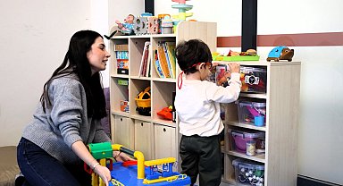 Talha'nın iletişim yolculuğu Gonca'yla başladı