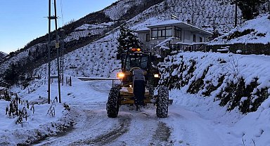 Trabzon'da yoğun kar mesaisi! Tüm yollar açıldı