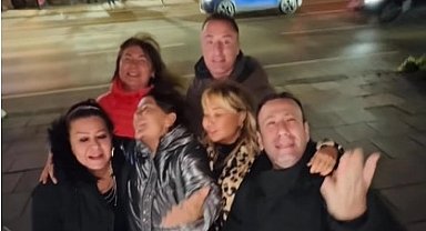 Ünlüler Özgür Aras'ın yemeğinde buluştu