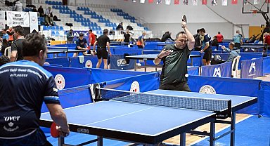 Veteran sporcular Mersin'de buluştu