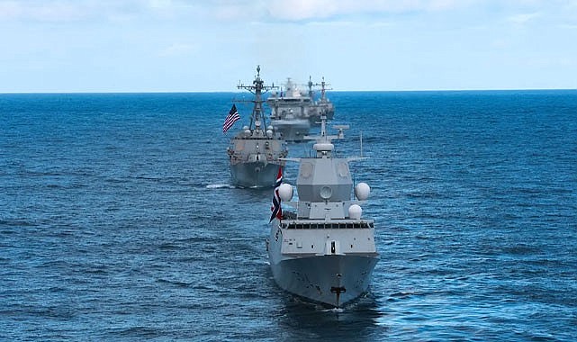 ABD Gemileri Orta Doğu Yolunda