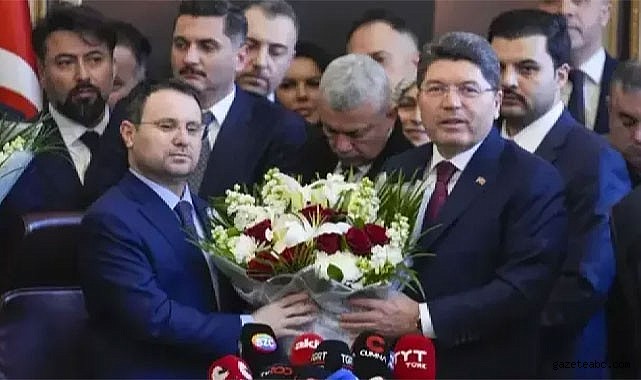 Adalet Bakanlığı’nda Devir Teslim Töreni