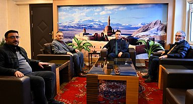 Ağrı'da gazetecilerden Emniyet Müdürü Önder'e ziyaret