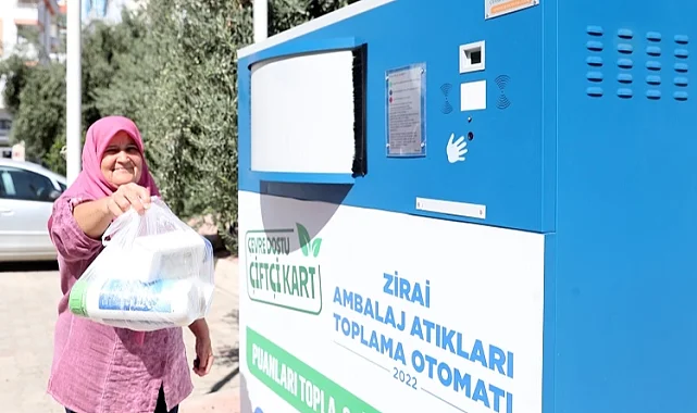 Antalya Finikeli kadınlara 'Çevre Dostu Çiftçi Kart'