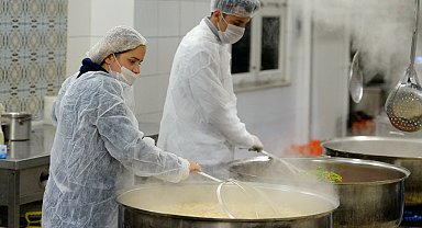 Antalya Muratpaşa'da Ramazan bereketi paylaşıldı