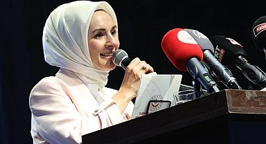 Bakan Göktaş'tan Budapeşte'de "Aile Odaklı Zirve"de önemli mesajlar