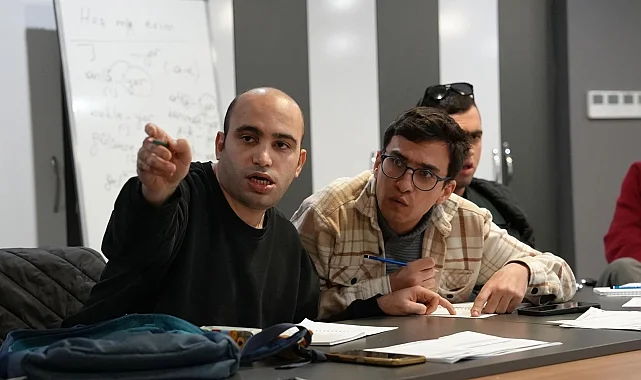 Balıkesir Büyükşehir'den özel gereksinimli bireylere e-KPSS hazırlık eğitimi