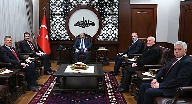 Balıkesir'de Emekli Emniyet Mensuplarından Vali Ustaoğlu'na ziyaret