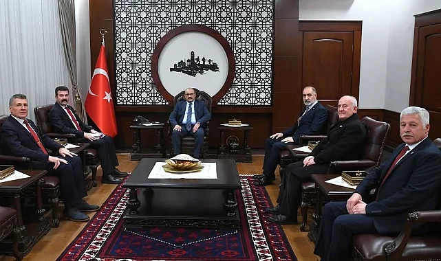 Balıkesir'de Emekli Emniyet  Mensuplarından Vali Ustaoğlu'na ziyaret