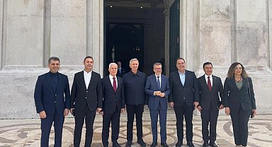 Başkan Bozbey Avrupa'da tarihi kent modelini inceledi