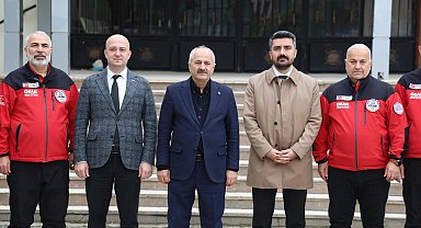 Başkan Büyükgöz Hatay'da deprem şehitlerini andı