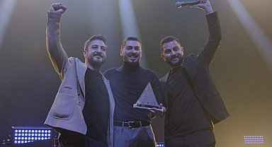 Blok3 Avrupa'da zirvede... Breakthrough Award alan ilk Türk sanatçı oldu