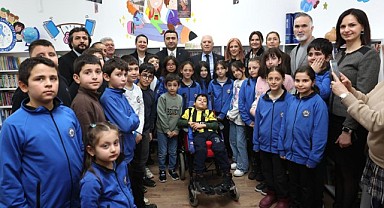 Bursa Büyükşehir Belediyesi’nden Geçit Yunus Emre İlkokulu’na Kitap Desteği