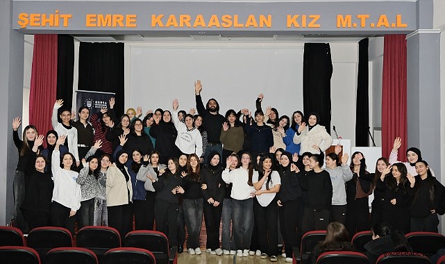 Bursa’da Kız Öğrenciler Bilimle Buluştu