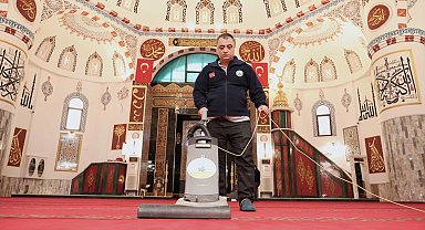 Bursa Osmangazi'de camiler Ramazan'a özenle hazırlandı