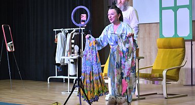 Bursa'da "Osmangazi'de Tiyatro Zamanı" coşkulu başladı