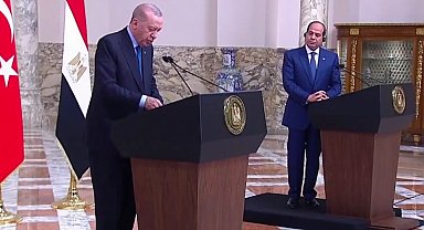 Cumhurbaşkanı Erdoğan es-Sisi ile görüştü... Ticaret, turizm ve bölgesel barış gündemde