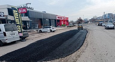 Diyarbakır Büyükşehir'den bozulan yollara geçici müdahale