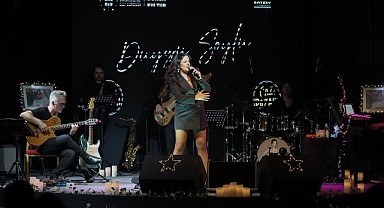 Duygu Soylu’dan Onno Tunç’a Cazlı Dokunuş