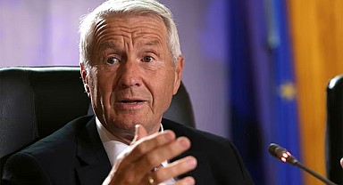 Eski Başbakan İntihar Etti